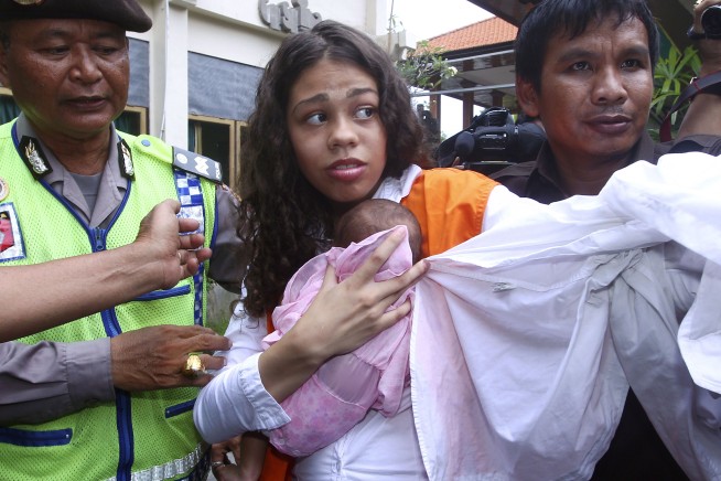 US woman in Bali 'suitcase murder' to be released Oct. 29