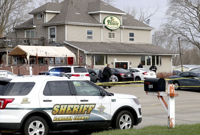 Suspect apprehended in fatal shooting at Wisconsin tavern