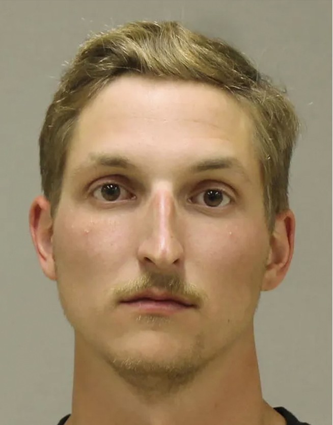 2 acquitted, jury hung on 2 more in Whitmer kidnap plot