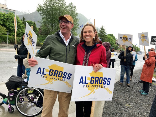 Palin, Begich, Gross advance in Alaska US House race