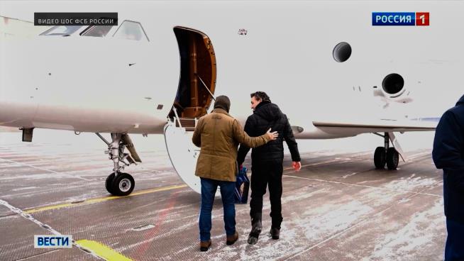 Russia frees French political scholar in a prisoner swap for a basketball player