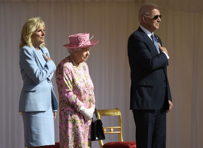 Biden and his aviators greet queen on a sunny afternoon