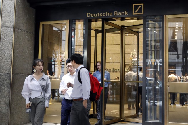 Deutsche Bank cuts mark end to failed bid for global scale