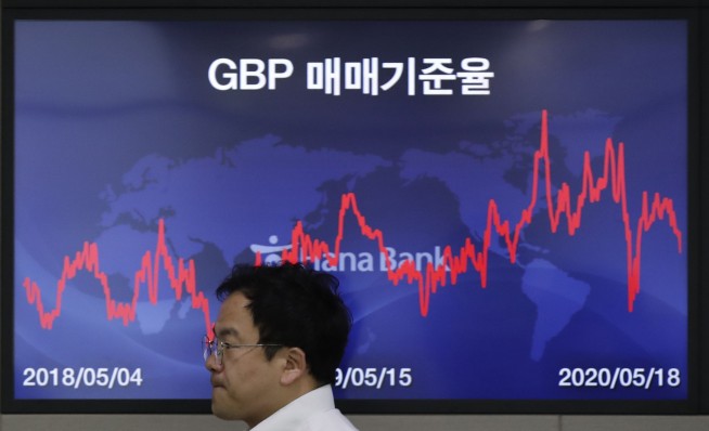 US stocks rally on hopes for vaccine and economic recovery