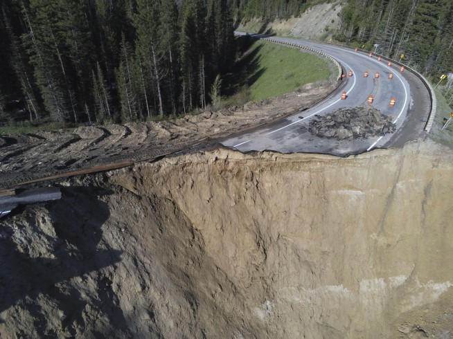 Large chunk of Wyoming's Teton Pass road collapses; unclear how quickly it can be rebuilt