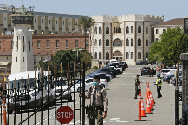 Court orders California to cut San Quentin inmates by half