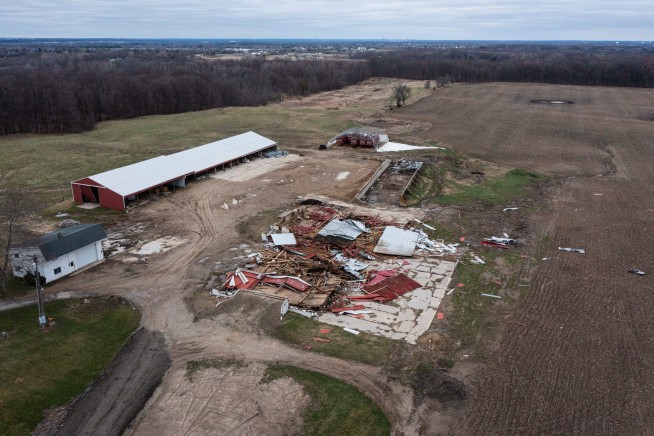 Wild weather blamed for deaths of 3 kids in Michigan and a man in an Amish buggy in Indiana