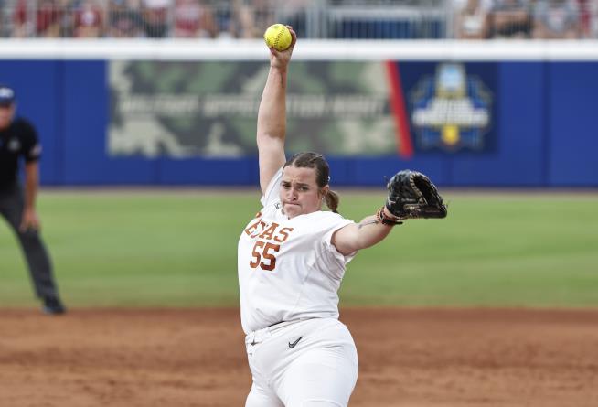 Oklahoma Wins Record Fourth Straight NCAA Softball Title, Beating Texas ...