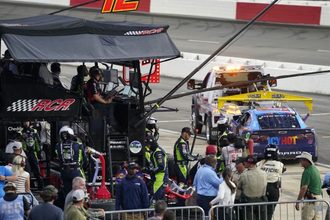 Stenhouse fined $75,000 by NASCAR, Busch avoids penalty for post All-Star race fight