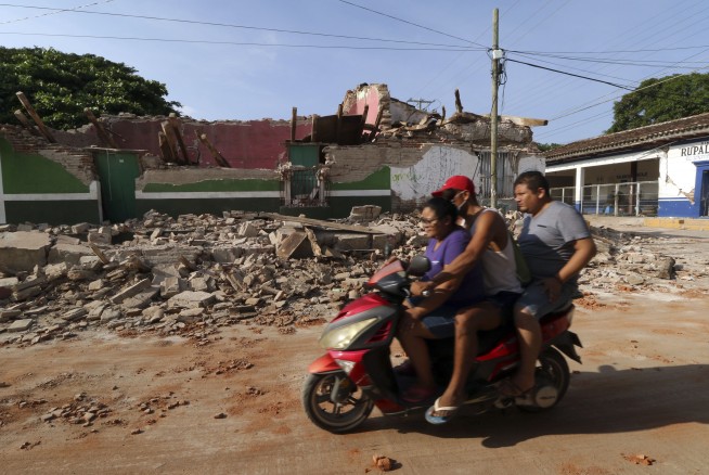The Latest: Mexico city lost 17 dead in quake