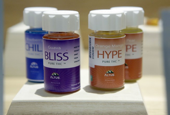 Green Tuesday: Crowds line up at 1st East Coast pot shops