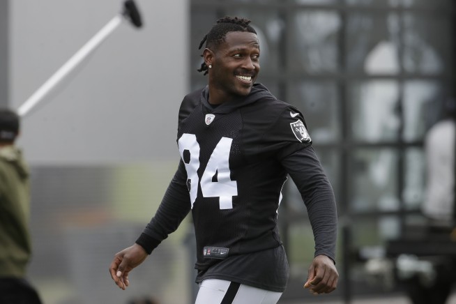 Raiders cut Antonio Brown before he ever plays for team