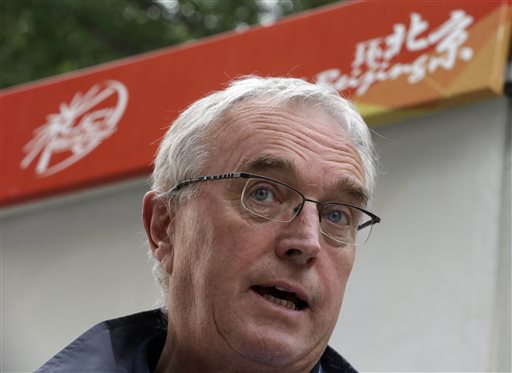 Cycling leaders slammed for letting doping, Armstrong win