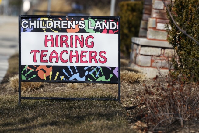 US adds a healthy 236,000 jobs despite Fed's rate hikes