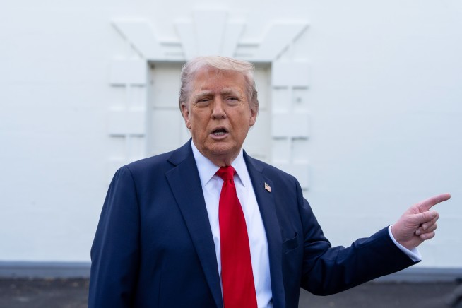 Trump says Zelenskyy is prolonging war in Ukraine by resisting calls to cede Crimea to Russia