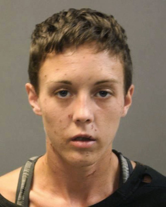 Police: Woman robs nun at knifepoint, steals rosary beads