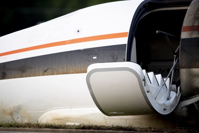 Investigators: Earnhardt's plane bounced, went off runway