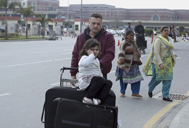 Closure of Pakistan air space snarls flights across Asia