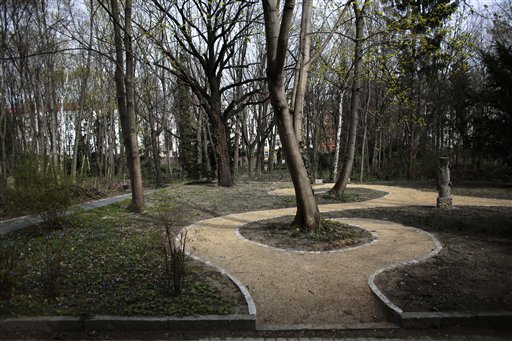 Lesbian-only cemetery being inaugurated in Berlin