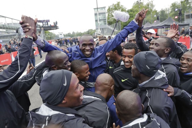 Kipchoge falls 26 seconds short of 1st sub 2-hour marathon