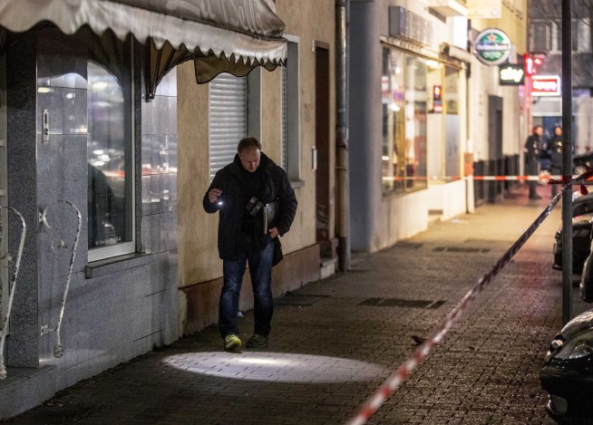 9 killed in suspected far-right attack in Germany