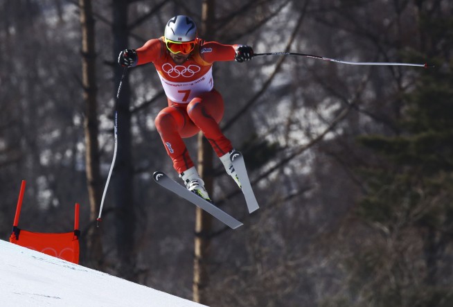 Svindal wins Olympic downhill to become oldest Alpine winner