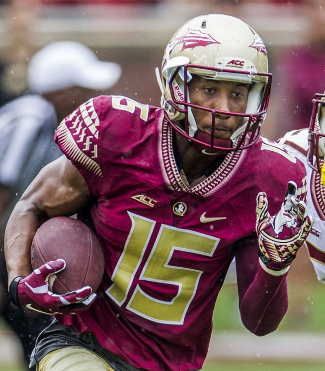 FSU player eats lunch with autistic student sitting alone