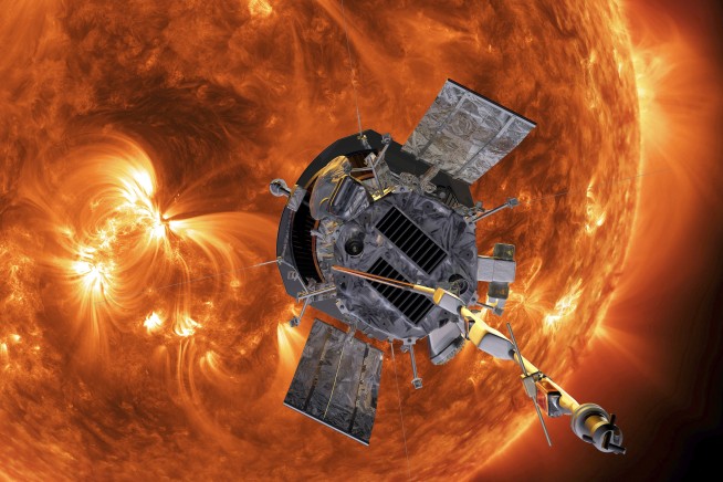 NASA craft 'touches' sun for 1st time, dives into atmosphere