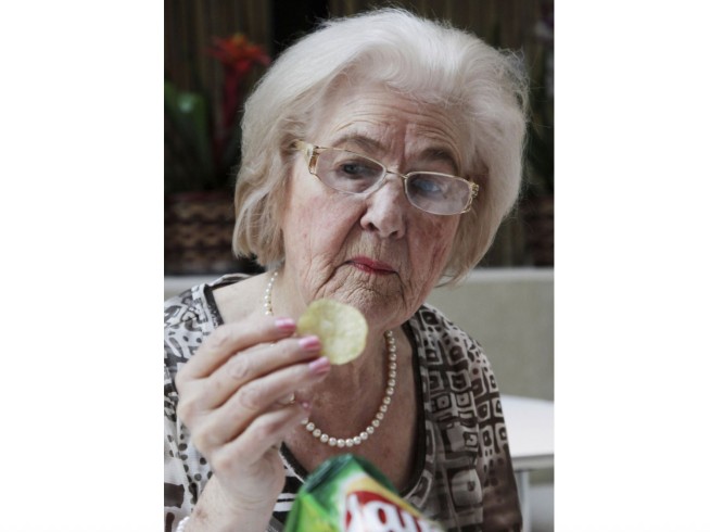 North Dakota newspaper columnist whose Olive Garden review went viral dies at 99