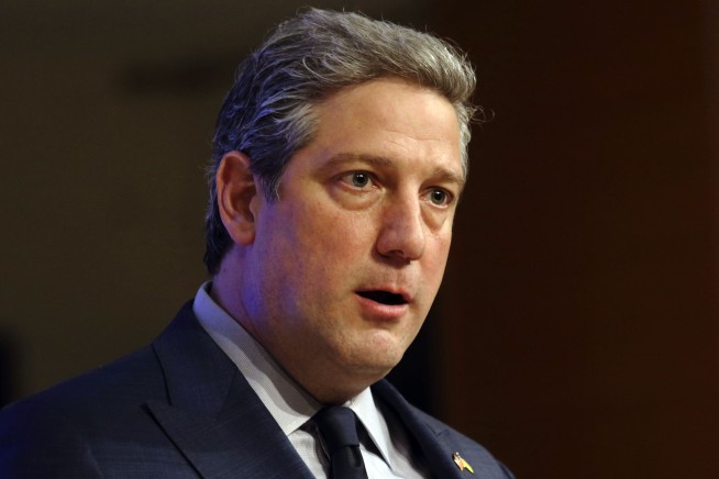 Trump-backed JD Vance retains GOP US Senate seat in Ohio