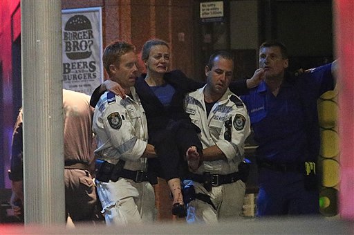 Police: 3 dead, including gunman, in Sydney crisis