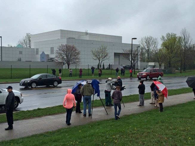 Prince's estate to be temporarily managed by trust company