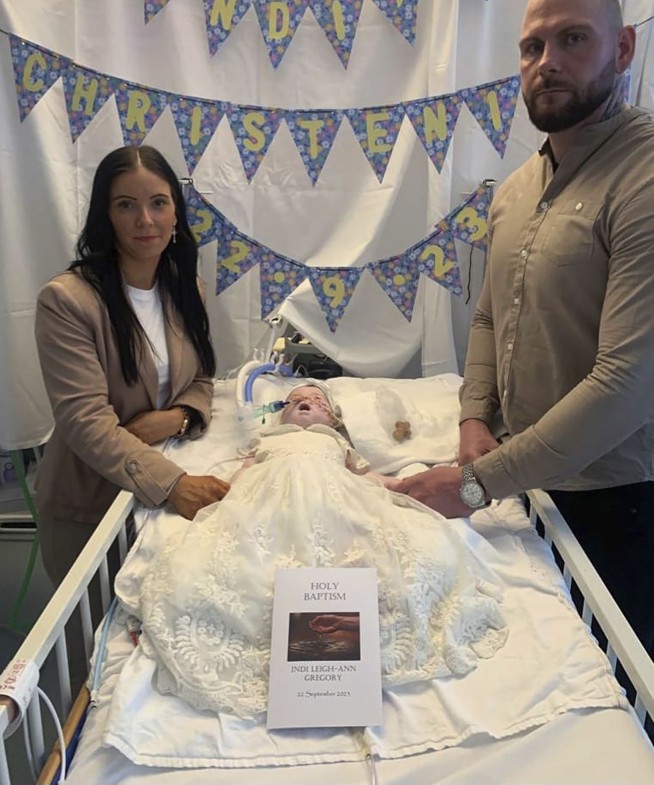 A terminally ill baby at the center of a legal battle in Britain and Italy has died