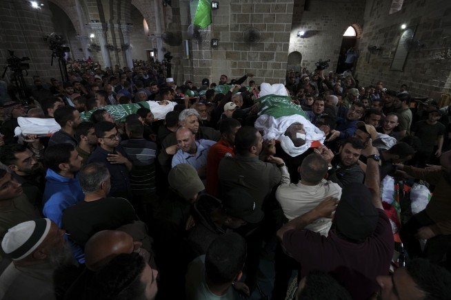 Israeli strikes on Gaza kill 3 senior militants, 12 others