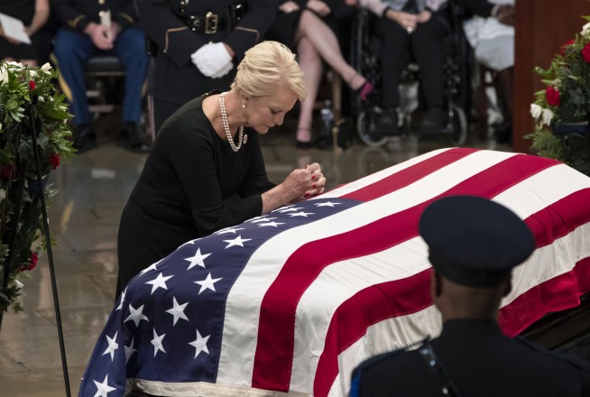 'True American Hero:' Washington says goodbye to John McCain