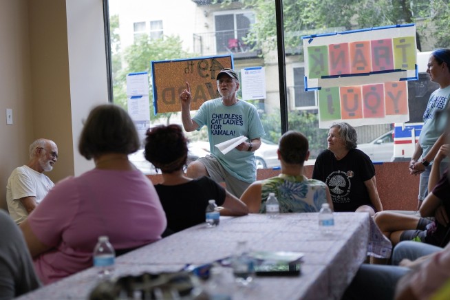 Harris raised $200 million in first week of White House campaign and signed up 170,000 volunteers