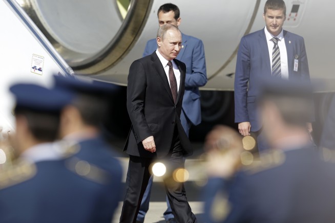 Putin visits Greece for energy, investment talks