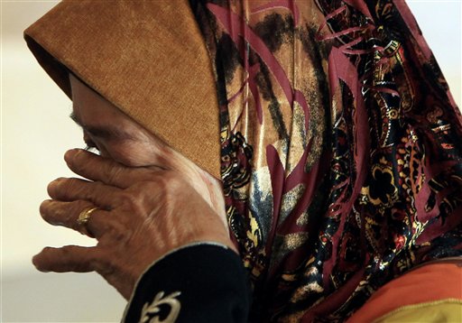 Man with stolen passport on jet is asylum seeker