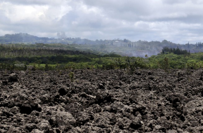 Hawaii volcano eruption costs tourism industry millions