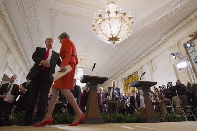 Trump signs 'new vetting measures' to guard against terror