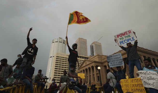 Pressure mounts on Sri Lanka leader to quit as crisis grows