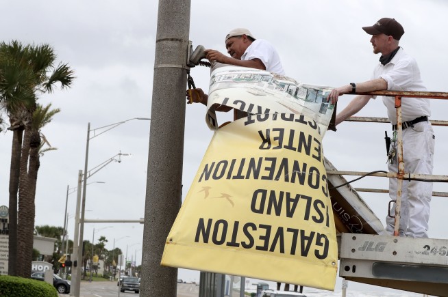 Nicholas gets stronger, threatens to hit Texas as hurricane