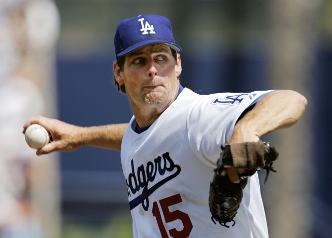 Former pitcher Scott Erickson charged with reckless driving