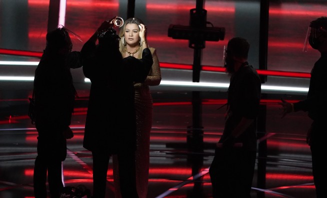 Post Malone owns Billboard Awards, Legend shines onstage