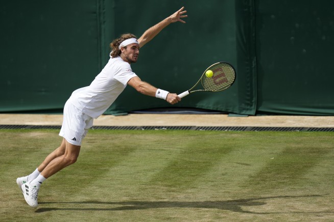 Georgia Tech's Eubanks stuns Tsitsipas at Wimbledon to reach his first Grand Slam quarterfinal