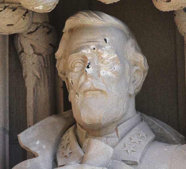 Duke University removes statue of Confederate general
