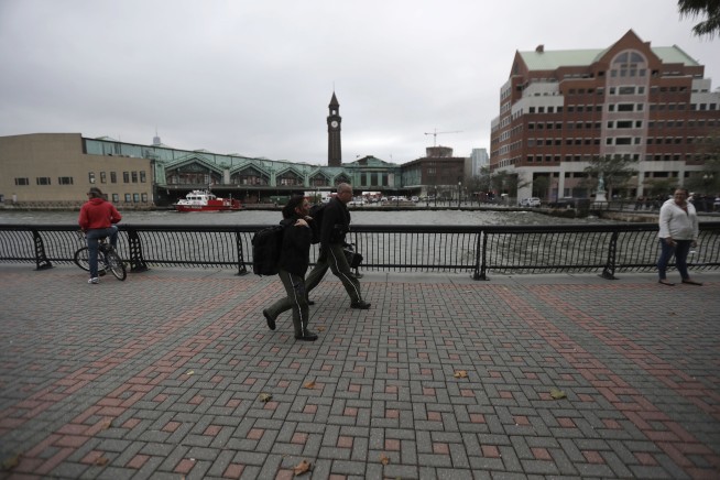 Train crashes into New Jersey station; 1 dead, 100-plus hurt