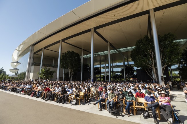 Apple offers glimpse at upcoming changes to iPhone software