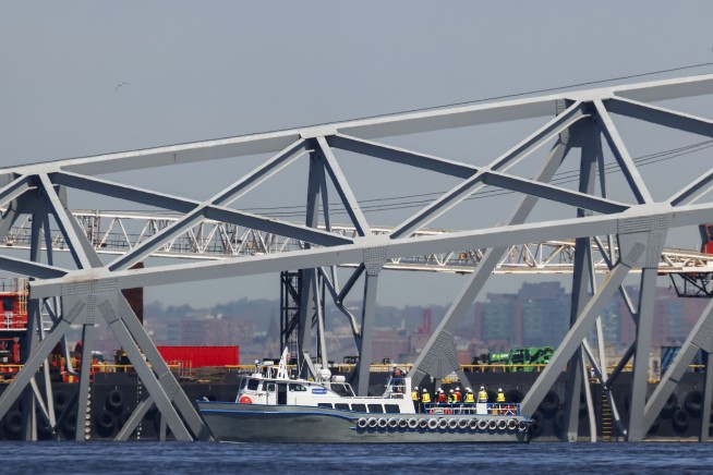 Ship that caused bridge collapse had apparent electrical issues while still docked, AP source says