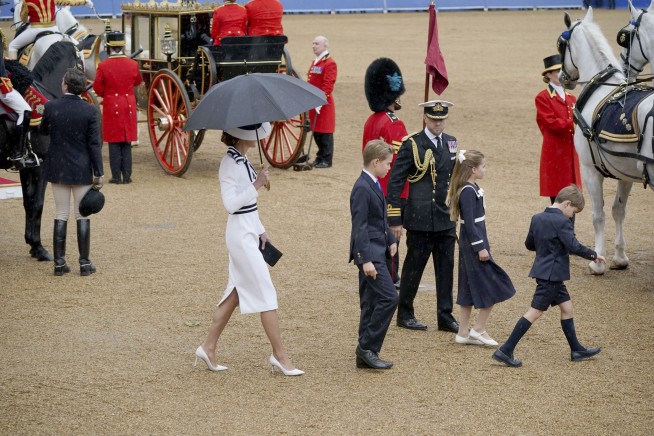 UK royals unite on palace balcony, with Kate back at her first public event since cancer diagnosis